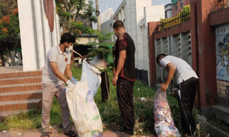 ছাত্র-শিক্ষক মিলে ক্যাম্পাস পরিচ্ছন্নতায় যবিপ্রবির কালচারাল সোসাইটি
