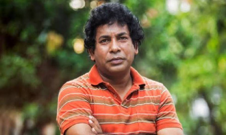 নতুন ধাঁচের বিজ্ঞাপনে দেখা গেল মোশারফ করিমকে 