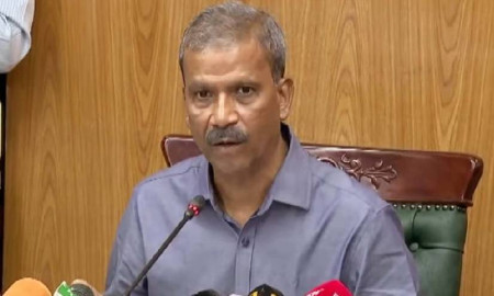 মাহফুজের বিরুদ্ধে কুৎসা রটানো বন্ধ করুন, আসিফ নজরুলের আহবান