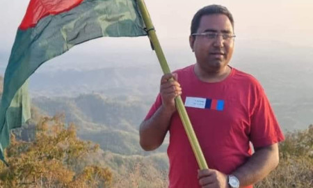 প্রথম ব্যাংকার হিসেবে ৬৪ জেলা ভ্রমণের রেকর্ড মবিন মাছুদের