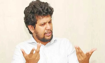 দুঃখপ্রকাশ করলেন মাহফুজ আলম
