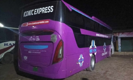 গভীর রাতে গাড়িচাপায় প্রাণ হারালেন দুই পথচারী