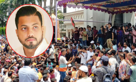 ইশরাককে শপথ না পড়ালে সেবা বন্ধের হুমকি ডিএসসিসি কর্মচারীদের