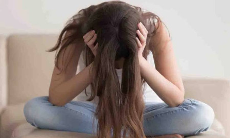 হঠাৎ রাগ, কান্না, অবসাদ—পিএমএস কি এর পেছনে দায়ী?