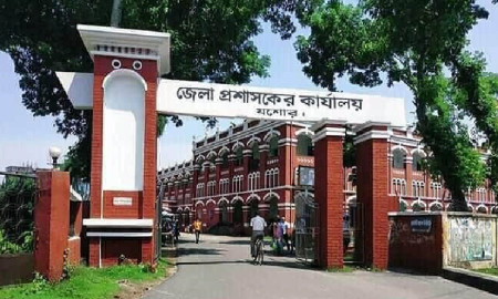 প্রতিবন্ধীকে মারধর করল ডিসি অফিসের স্টাফ, আটকে রাখেন শিক্ষার্থীদের