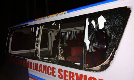 লাশবাহী অ্যাম্বুলেন্সে ডাকাতি, মরদেহেও হামলা