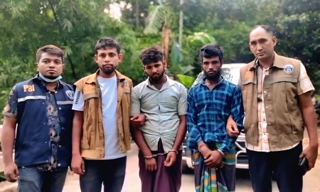 তর্কাতর্কির সময় তরুণকে হত্যা করে লাশ ডোবায় ফেলে বন্ধুরা