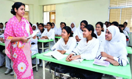 সর্বজনীন পেনশন ও স্বাস্থ্য বীমার আওতায় আসছেন বেসরকারি শিক্ষকরা