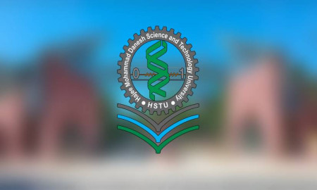 ঈদে বাড়িতে নয়, উৎসবের ব্যস্ততা থেকে দূরে দাঁড়িয়ে পাহারা দেন নিস্তব্ধ ক্যাম্পাস