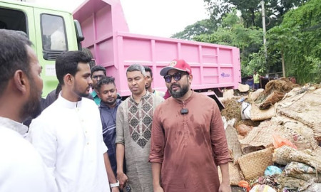 আজ রাতের মধ্যেই দুই সিটির বর্জ্য অপসারণ: আসিফ মাহমুদ