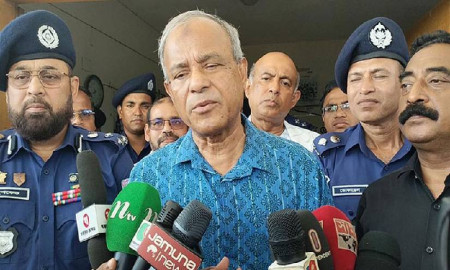 জুলাই-আগষ্ট মামলায় তদন্ত ছাড়া কাউকে গ্রেপ্তার করা হবে না: স্বরাষ্ট্র উপদেষ্টা