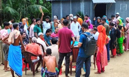 প্রতিপক্ষ থেকে কোরবানির মাংস নেওয়ার জেরে হামলা, ভ্যানচালক নিহত