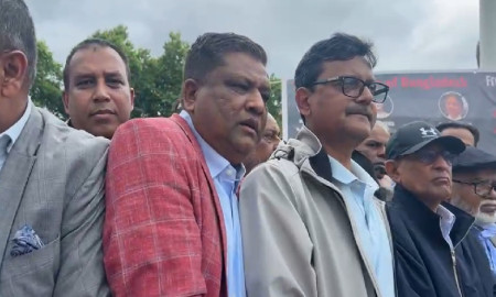 লন্ডনে বিক্ষোভে অংশ নিলেন সাবেক প্রতিমন্ত্রী খালিদ মাহ্‌মুদ চৌধুরী