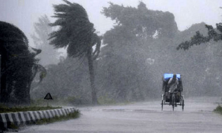 সাত অঞ্চলে বজ্রসহ ঝড়ের আভাস আবহাওয়া অধিদপ্তরের 