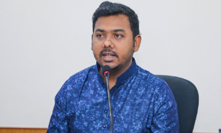 বিএনপিকে ‘জঙ্গীবাদের পৃষ্টপোষক’ বলা বুদ্ধিজীবীরা এবার তাদের প্রগতিশীলতার ভ্যানগার্ড না বানিয়ে ক্ষান্ত হবে না