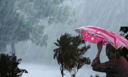 সোমবার থেকে দেশের সব বিভাগে অতিভারী বর্ষণের সম্ভাবনা, চার জেলায় ভূমিধ্বসের শঙ্কা
