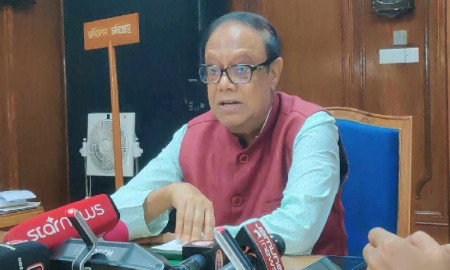 পাঁচ ইসলামী ব্যাংক মিলে হবে একটি ব্যাংক, চাকরি হারাবেন না কর্মীরা: গভর্নর