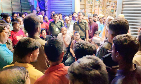 চাঁদা দাবি ও মারধরের অভিযোগ কোস্ট গার্ডের বিরুদ্ধে, সংঘর্ষে গুলিবিদ্ধ ২ ও নিখোঁজ ৪