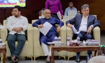 জামায়াত আমিরকে ফোন করেন প্রধান উপদেষ্টা, তারপর...