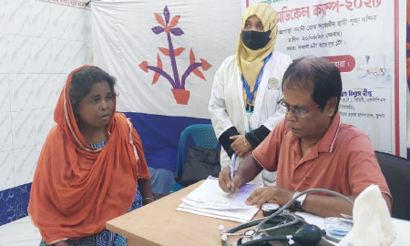 যশোরে বিনামূল্যে চিকিৎসাসেবা, ওষুধ পেলেন দুইশ’রোগী