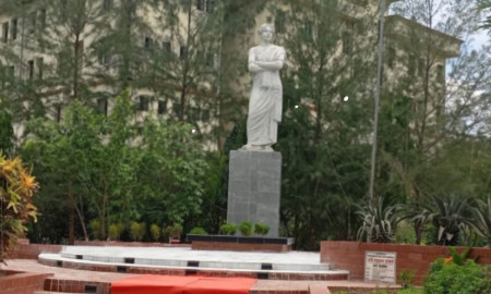 দীর্ঘদিন অবহেলার পর অবশেষে সংস্কার সম্পন্ন ‘নজরুল ভাষ্কর্য’