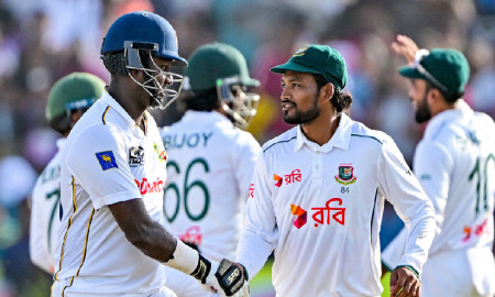 গল টেস্টে শান্তর ইনিংস ঘোষণা নিয়ে প্রশ্ন, জয়ের জন্য খেলেনি বাংলাদেশ?