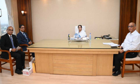 মমতা বন্দ্যোপাধ্যায়ের সঙ্গে সাক্ষাৎ করলেন বাংলাদেশি হাইকমিশনার