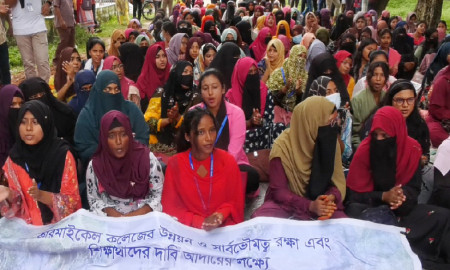 ‘কমপ্লিট শাটডাউন’ কর্মসূচিতে অটল শিক্ষার্থীরা, কারমাইকেল কলেজে উত্তেজনা