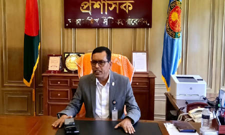 দেড় মাস পর নগর ভবনে প্রশাসক—কারও উচ্ছ্বাস, কারও নীরবতা