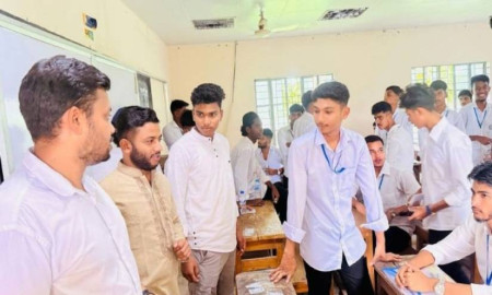 পরীক্ষার হলে দলবল নিয়ে ঢুকে পড়া সেই ছাত্রদল নেতা বহিষ্কার