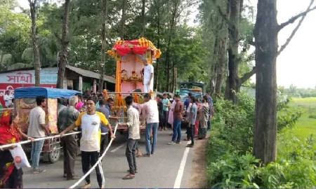 রথযাত্রার শোভাযাত্রায় বিদ্যুতায়িত হয়ে আহত ৮