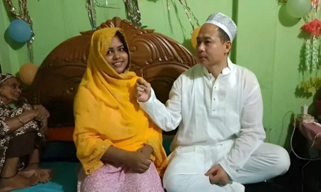 প্রেমের টানে গোপালগঞ্জে এসে বিয়ে করলেন চীনা যুবক