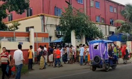 সিরাজগঞ্জে মানসিক প্রতিবন্ধীকে কুপিয়ে হত্যা, লাশে আগুন