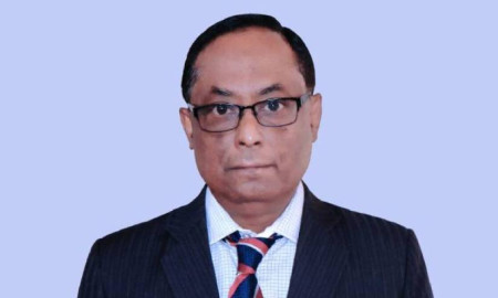 প্রধান উপদেষ্টার পতন চেয়ে পোস্ট শেয়ার করলেন হাবিপ্রবি উপাচার্য 