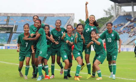 আজ মাঠে নামছে বাঘিনীরা, শেষটাও রাঙাতে চায় বাংলাদেশ