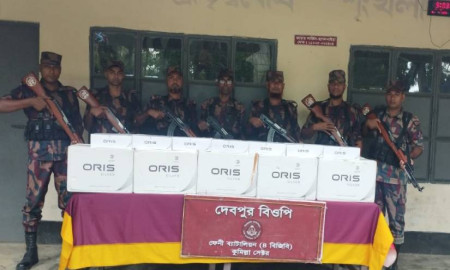 ফেনীতে ভারতীয় সিগারেটসহ ৫১ লাখ টাকার চোরাচালান পণ্য জব্দ