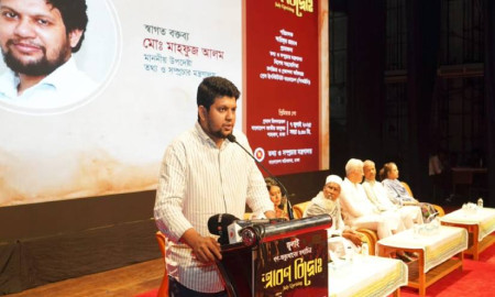 জুলাই শহীদদের প্রেরণা অনুসরণ করলে গণতান্ত্রিক রাষ্ট্র বিনির্মাণ সম্ভব: তথ্য উপদেষ্টা