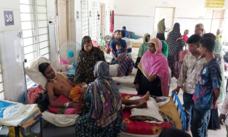 পাবনায় বিএনপির দুই পক্ষের সংঘর্ষে আহত ১৫