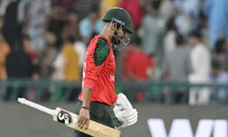 লিটনের দুঃসময় চলছেই, রিভিউতেও বাঁচলেন না লিটন
