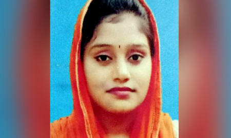 এক মাস বয়সী শিশুকে রেখে পরীক্ষা, ডিগ্রিতে সারা দেশে প্রথম শামীমা
