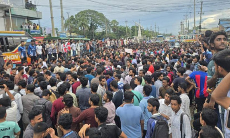 হামলাকারীদের গ্রেপ্তারের দাবিতে নোবিপ্রবি শিক্ষার্থীদের আল্টিমেটাম