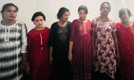 ইয়াবাসহ তৃতীয় লিঙ্গের ৬ জন গ্রেপ্তার 
