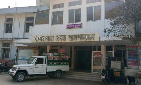 ট্রান্সফরমার বিস্ফোরণ, বিদ্যুৎস্পৃষ্টে ৩‌ ম্রো নারী নিহত
