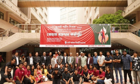 এনএসইউতে জুলাইয়ের শহীদদের স্মরণে রক্তদান কর্মসূচির আয়োজন 