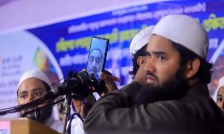 হাটহাজারীর ছাত্ররাই বিপ্লবের রক্ষক: ভিডিও কলে পিনাকী