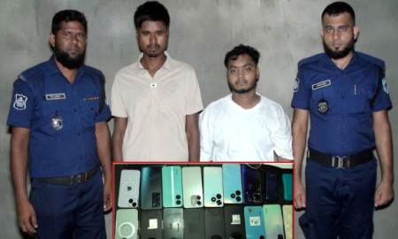 রাতের আঁধারে হ্যাকার চক্রের দুই মাস্টারমাইন্ড গ্রেপ্তার 