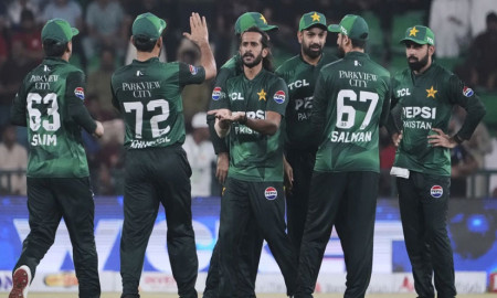 ‘একটা দল কীভাবে চলে, সেটাই জানে না পাকিস্তান’