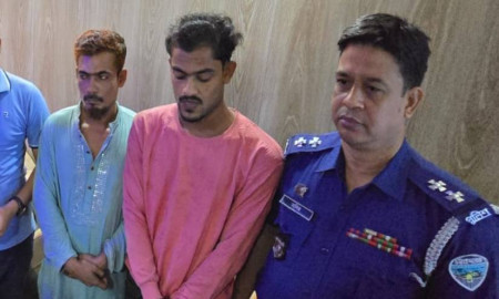 নোয়াখালীতে ইয়াবাসহ দুই মাদক কারবারি গ্রেপ্তার