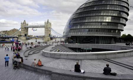 বাংলাদেশি শিক্ষার্থী ভর্তি করবে না যুক্তরাজ্যের বিখ্যাত এই বিশ্ববিদ্যালয়