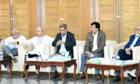 এক ব্যক্তি সর্বোচ্চ ১০ বছর প্রধানমন্ত্রী থাকবেন, একমত দলগুলো